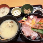 Karo Ko Ichiba Shokudo - Seafood Rice Bowl