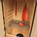 連理 - 鮮やかな色合いのサーモンが燻製されていました