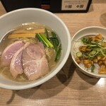 中華そば みかわ - 料理写真:鴨と蛤のらぁ麺、豚トロ かつお 旨ダレ ペッパーご飯