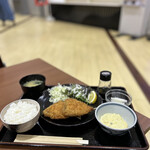 定食屋 熱々亭 - 料理写真: