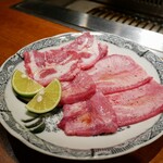 舌與Harami 肉猿 - 