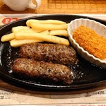 ブロンコビリー - 料理写真:炭焼きがんこハンバーグ（200g）＆オマールビスク風クリームコロッケ ブロンコセット
