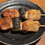 炭火焼鳥 蔵々 - ももとろ