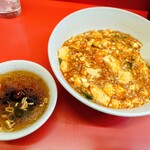 らーめん一龍 - マーボ丼　中華スープのカエシの具合が丁度よいのよね