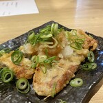 八海山公認 個室居酒屋 越後酒房 八海山 広島駅前店 - 越後もち豚の天ぷら　858円