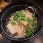 ポケット 伊予西条店 - お通し湯豆腐