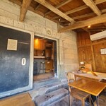 蕎麦 桶や - こちらは1階席ですが２階席もあるみたいです♡