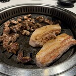 熟成肉専門店 ヨプの王豚塩焼 道頓堀店 - 