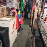 極東アンティール - 店内