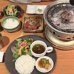 炭火焼肉 たくみ - 