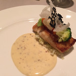 ロワゾー・パー・マツナガ - ひらめの白ワインソース