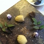 ヒカリヤ ニシ - 