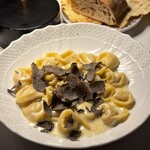 Stars'n Cacio KYOTO - 手打ちトルテリーニ、黒トリュフ添え バルマハムとモルタデッラ入り、パルメザンクリームと共に