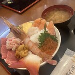札幌海鮮丼 丼兵衛 場外市場店 - 