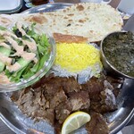 アリーズ・ケバブ - ラムがあっさり香ばしい