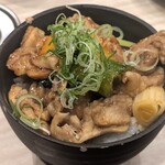 焼鳥 餃子 とり金 - 焼鶏丼