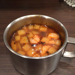 MANGUEIRA TEPPAN + - 《トンテキ定食》のスープ
