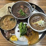 BLOCK HOUSE 水曜カレー - 