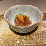 渋谷 すしき - 炙り牛、ウニイクラ