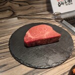 焼肉 ジャンボ - ヒレステーキの準備