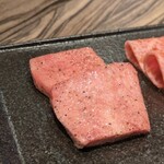 焼肉 ジャンボ - 【左】上タン