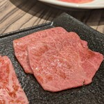 焼肉 ジャンボ - 【右】上ロース
