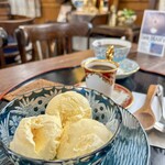 café BEAN's - アフォガートと自家焙煎珈琲