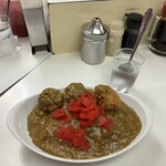 ライスカレー まんてん - 卓上の福神漬けでオメカシ（雑だな！）