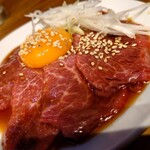 カウンター焼肉かるび - ユッケ