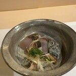 すし あお - 鰆(福岡)の塩叩き