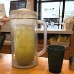 なか卯 - 冷たいお茶が美味しい