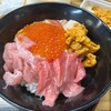 塩釜仲卸市場 マイ海鮮丼コーナー