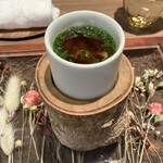 ラチュレ - 鹿のコンソメスープ