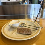 BurgerPOLICE - Bacon Lettuce Cheese Egg Burger♡‼️ 略して、BLCE バーガー♡
      美味すぎた♡‼️ ごちそうさまでした♡