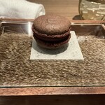 ラチュレ - 鹿のブラッドマカロン