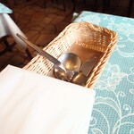 シャンティ - 麻紐くじアタリの"茶碗蒸し"用に"スプーン"も持って来てくれます。