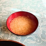 シャンティ - 対流が物語る、熱々提供の旨い"味噌汁"。