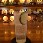 ラグナ ザ バー - ジントニック(No3 LONDON DRY GIN)