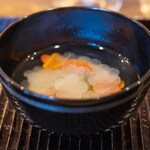 鎌倉 北じま - 2026.2 梅一輪（梅に見立てた大根と人参、うぐいす菜、牛蒡真薯のお椀）