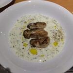 ラボンヌターシュ - 蠣のクリームスープ