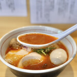 らぁ麺 ろく壱 - 濃厚白湯らぁ麺（辛味噌）煮卵トッピング…1130円