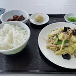 中華料理 福源 - 料理写真:野菜炒め　濃いめの味が好みの方には薄味に感じてしまうかも…