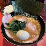 横浜ラーメン 斎藤家 - 料理写真:
