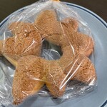 バックシュトゥーベ ツオップ - キャラメルメロンパン　¥230