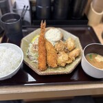 ごはんとみそ汁と…ごはんや - 