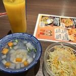 THAIFOOD DINING&BAR　マイペンライ 伏見店 - 