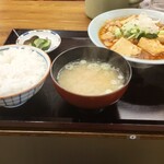 大番 - 味噌汁、お新香抜きは【からし焼きライス】をどうぞ。100円安くなります。