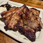 ぼうず - 塩麹漬け桃豚バラの炭火炙り焼き(レギュラーサイズ150g)