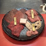 焼肉赤身にくがとう - 