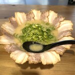 宮町から壱玖捌m左側 - 料理写真:198自慢の京風みそラーメン